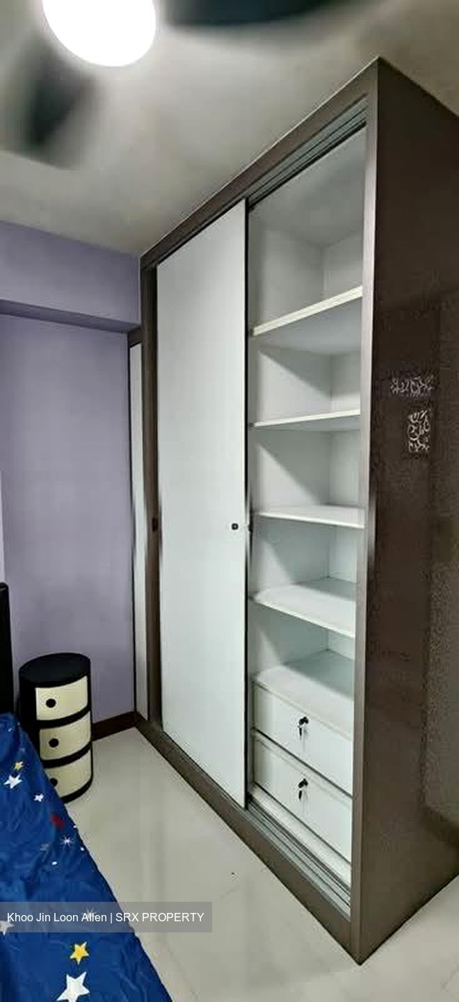 Blk 63 Greentops @ Sims Place (Geylang), HDB 3 Rooms #554056961